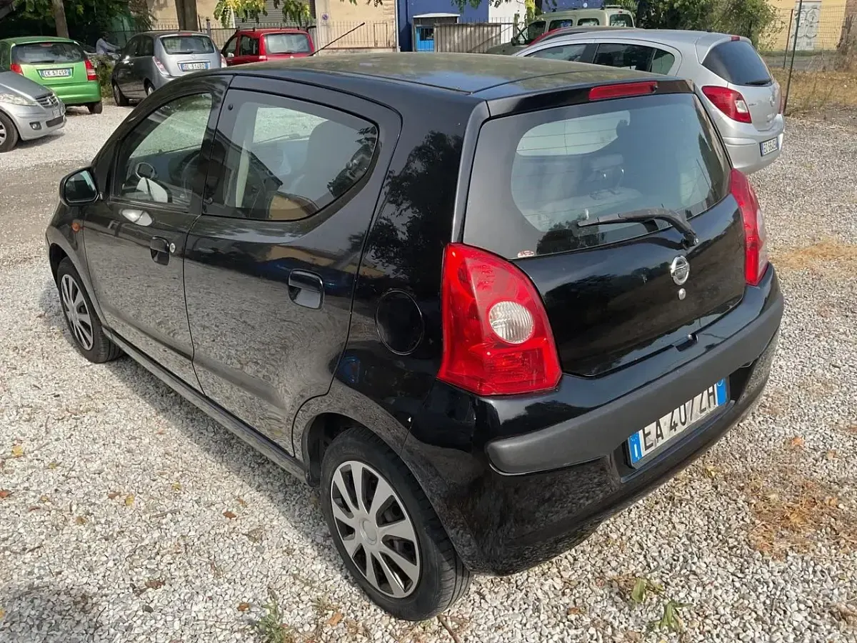 Usata Nissan Pixo 68 CV (50 kW) 2010 Nero Utilitaria