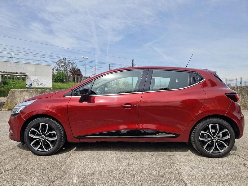Usata Renault Clio IV Intens 90 CV (66 kW) 2017 Rosso Berlina