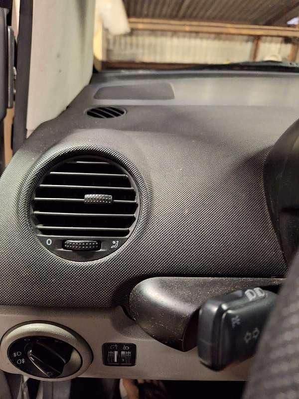 Usata VW New Beetle 116 CV (85 kW) 2004 Utilitaria