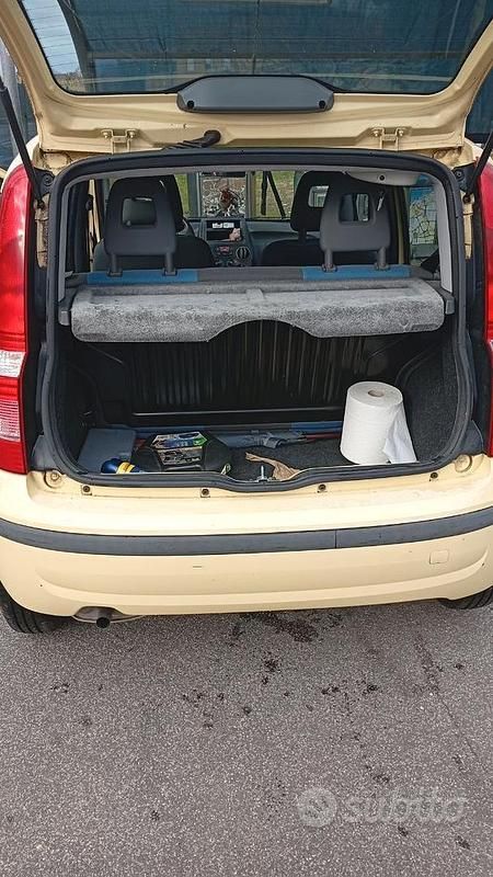 Giallo Usata 2012 Fiat Panda Due volumi | 4200 € (Super prezzo) - Immagine 1/4