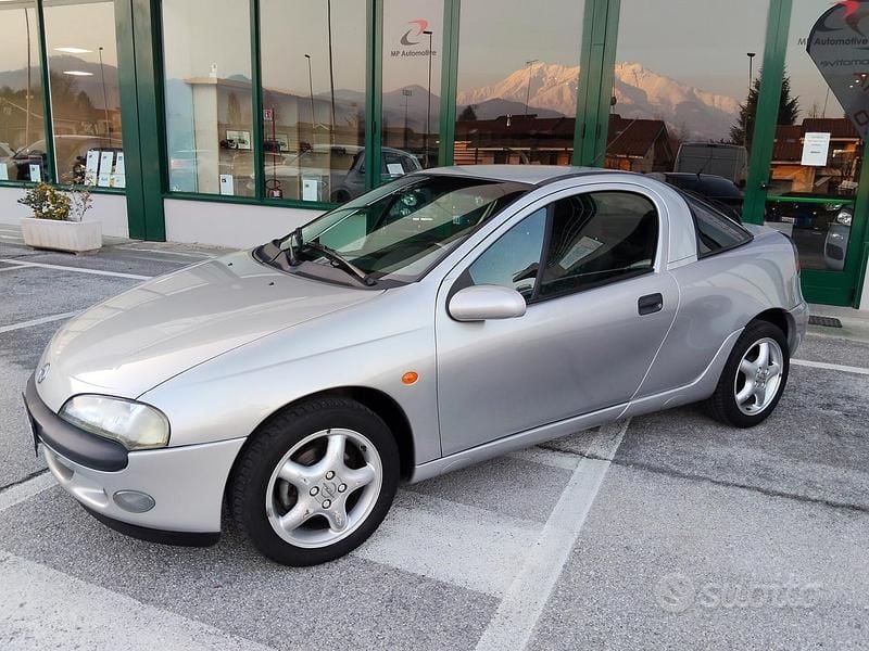 Usata Opel Tigra 90 CV (66 kW) 1997 Grigio Coupé