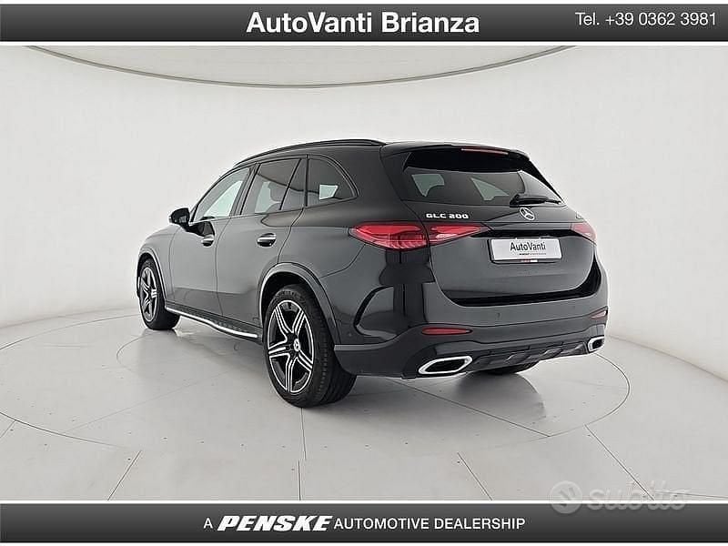 Usata Mercedes GLC200 AMG Line Premium Plus 204 CV (150 kW) 2024 Nero SUV