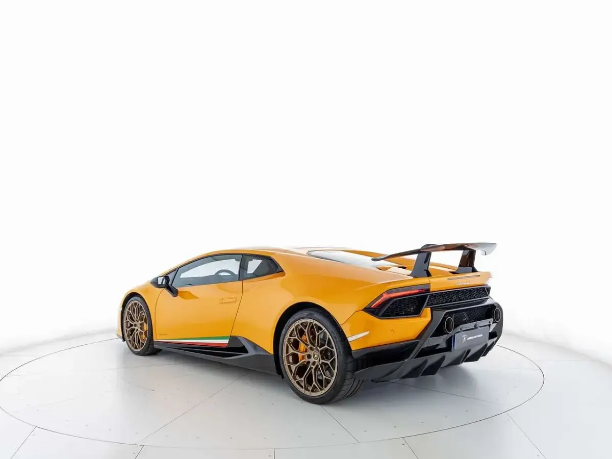 Usata Lamborghini Huracán 639 CV (469 kW) 2018 Arancio borealis Coupé