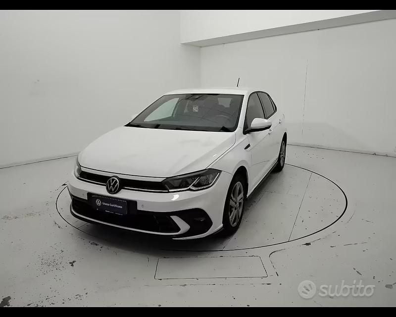 Usata VW Polo R-line 95 CV (69 kW) 2023 Bianco Utilitaria