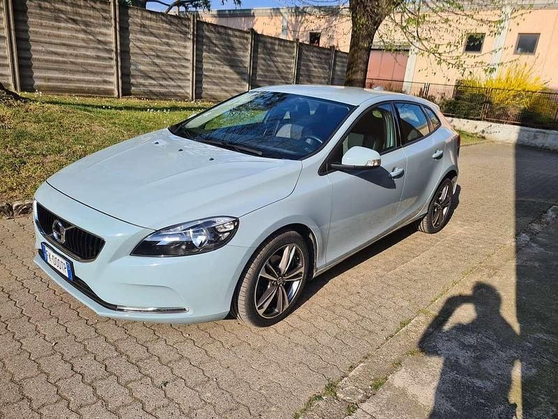 Occasion Volvo V40 Business Edition 120 ch (88 kW) 2017 Berline