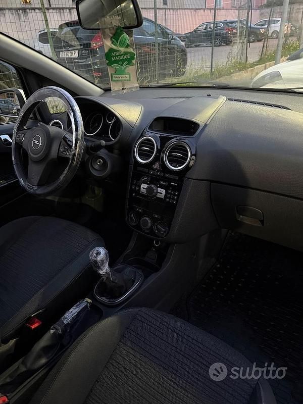 Usata Opel Corsa 85 CV (62 kW) 2014 Grigio Utilitaria
