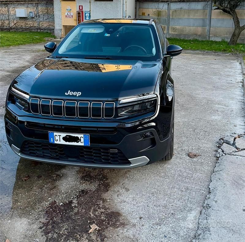 Usata Jeep Avenger Altitude 101 CV (74 kW) 2024 Nero SUV