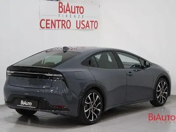 Usata Toyota Prius Lounge 2025 Grigio Utilitaria