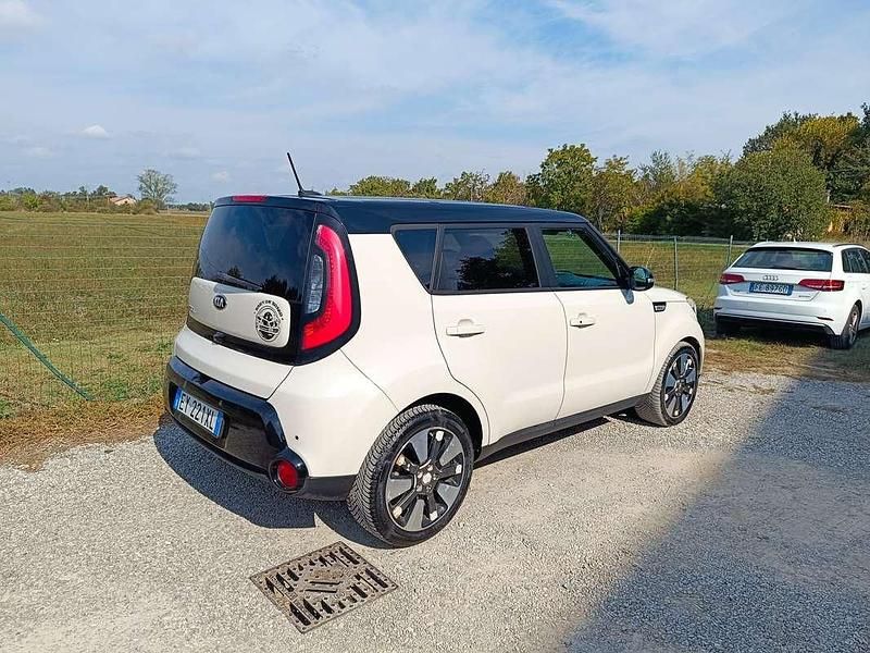 Usata Kia Soul 132 CV (97 kW) 2015 Bianco SUV