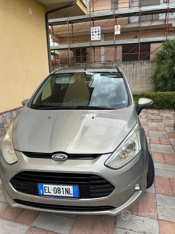 Usata 2013 Ford B-MAX Titanium Monovolume | 6500 € (Molto cara) - Immagine 1/4