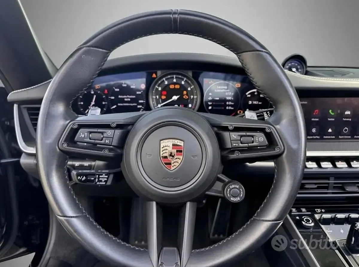 Usata Porsche 911 Carrera Cabriolet Chrono 385 CV (283 kW) 2023 Nero Cabrio