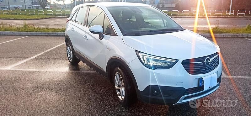 Usata Opel Crossland X Design Edition 110 CV (80 kW) 2020 Bianco SUV