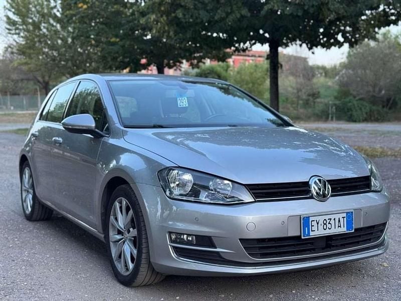 Argento Usata 2015 VW Golf VII Tre volumi | 12.490 € (Buon prezzo) - Immagine 1/4