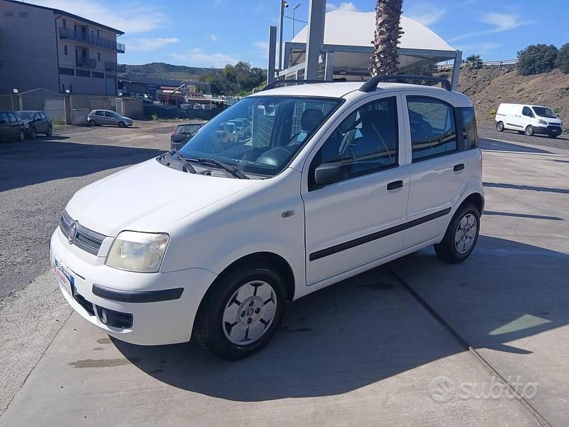 Usata Fiat Panda Dynamic 60 CV (44 kW) 2009 Bianco Utilitaria