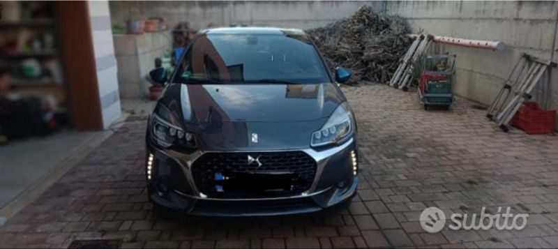 Grigio Usata 2016 DS Automobiles DS3 Sport Chic Coupé | 8600 € (Buon prezzo) - Immagine 1/4