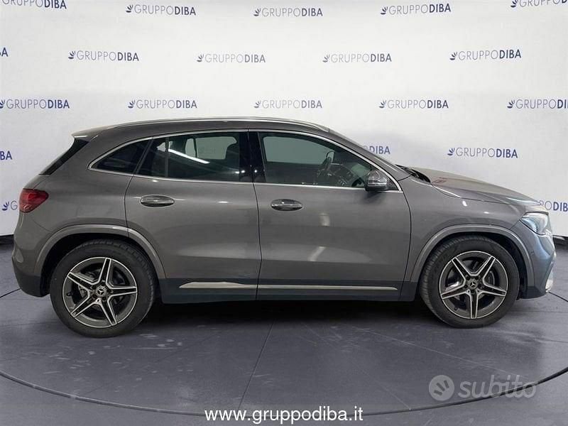 Usata Mercedes GLA200 Advanced Plus 150 CV (110 kW) 2024 Grigio SUV