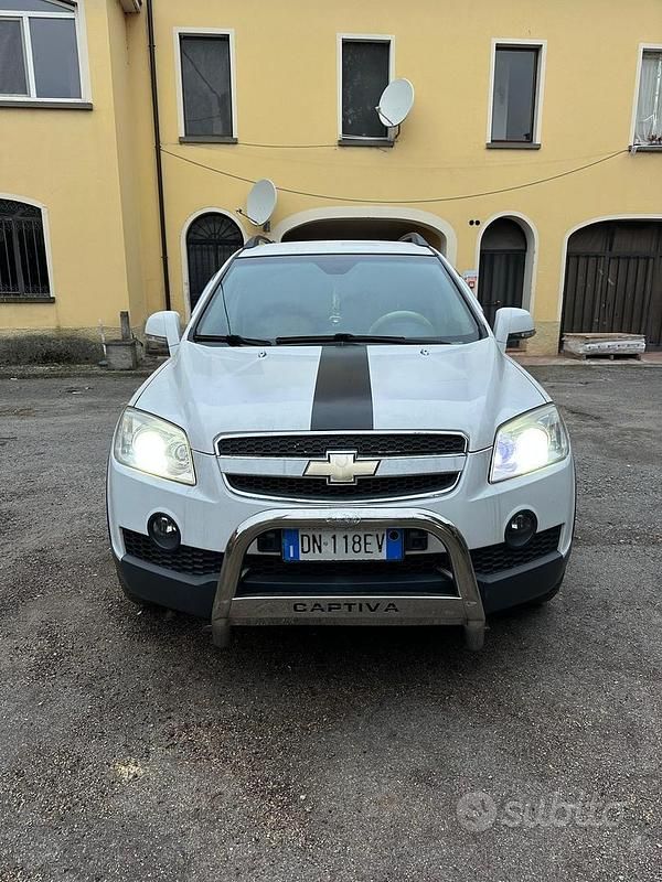 Usata Chevrolet Captiva 2008 SUV
