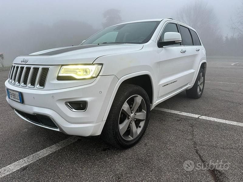 Usata Jeep Cherokee Overland 250 CV (183 kW) 2015 Bianco SUV
