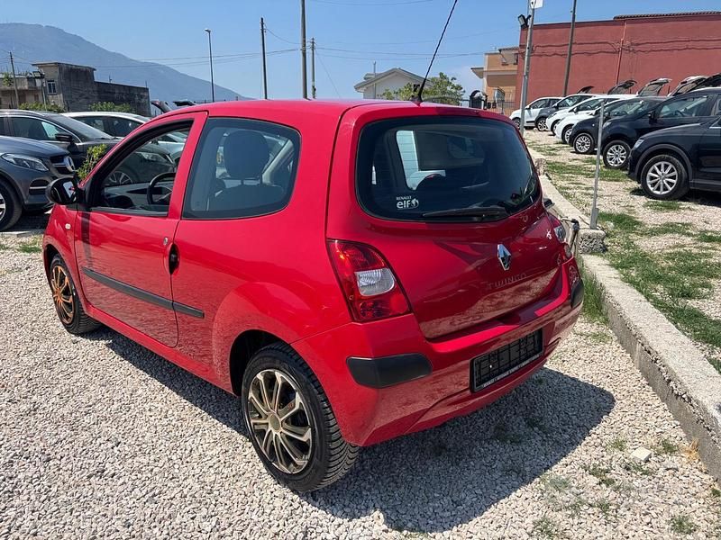 Usata Renault Twingo Dynamique 75 CV (55 kW) 2009 Rosso Utilitaria