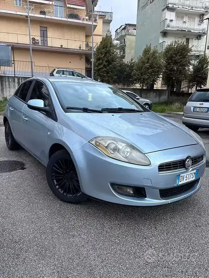 Usata Fiat Bravo Active 120 CV (88 kW) 2009 Grigio Utilitaria