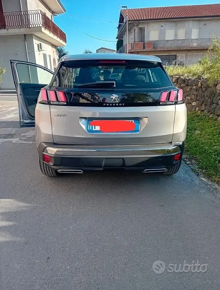 Usata Peugeot 3008 120 CV (88 kW) 2019 SUV