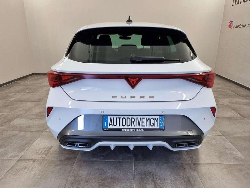 Usata Cupra Leon 150 CV (110 kW) 2025 Bianco Berlina