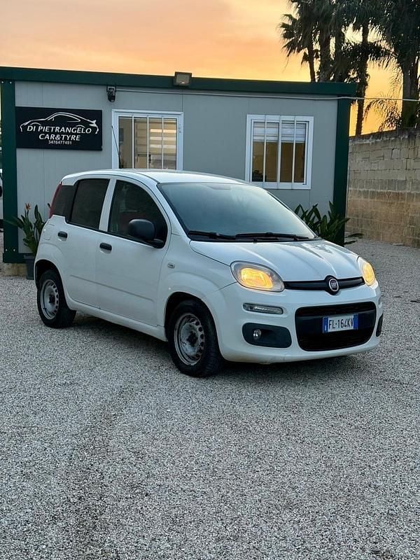 Usata Fiat Panda Pop 80 CV (58 kW) 2017 Bianco Utilitaria