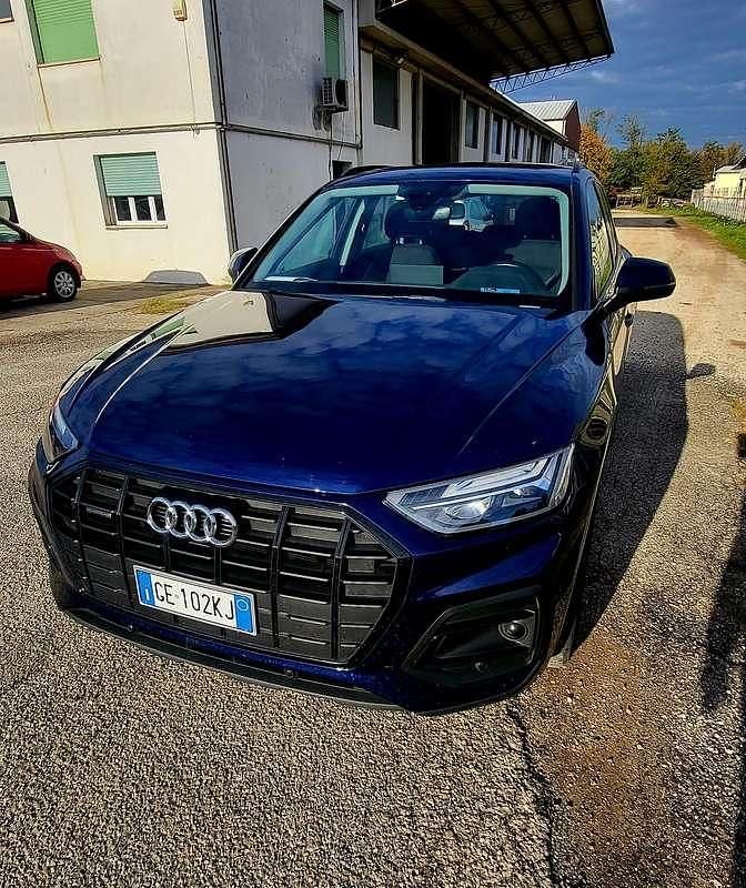 Usata Audi Q5 Advanced 204 CV (150 kW) 2021 Blu/azzurro SUV