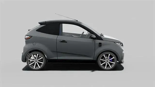 Nuova Aixam Coupe GTI 2026 Grigio Coupé