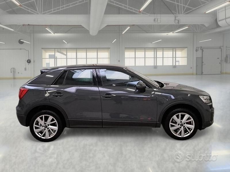 Usata Audi Q2 Business 150 CV (110 kW) 2020 Grigio SUV