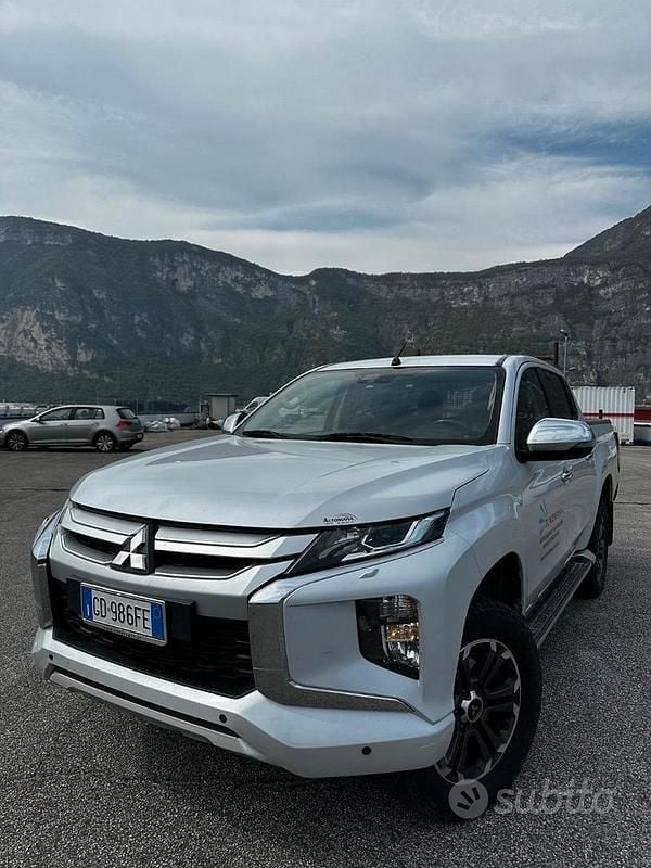 Usata Mitsubishi L200 150 CV (110 kW) 2021 Pick-up