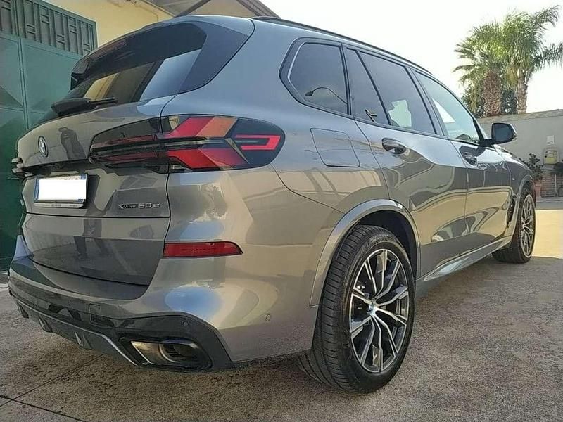 Usata BMW X5 M Sport 313 CV (230 kW) 2023 Skycrapper grey metallic SUV