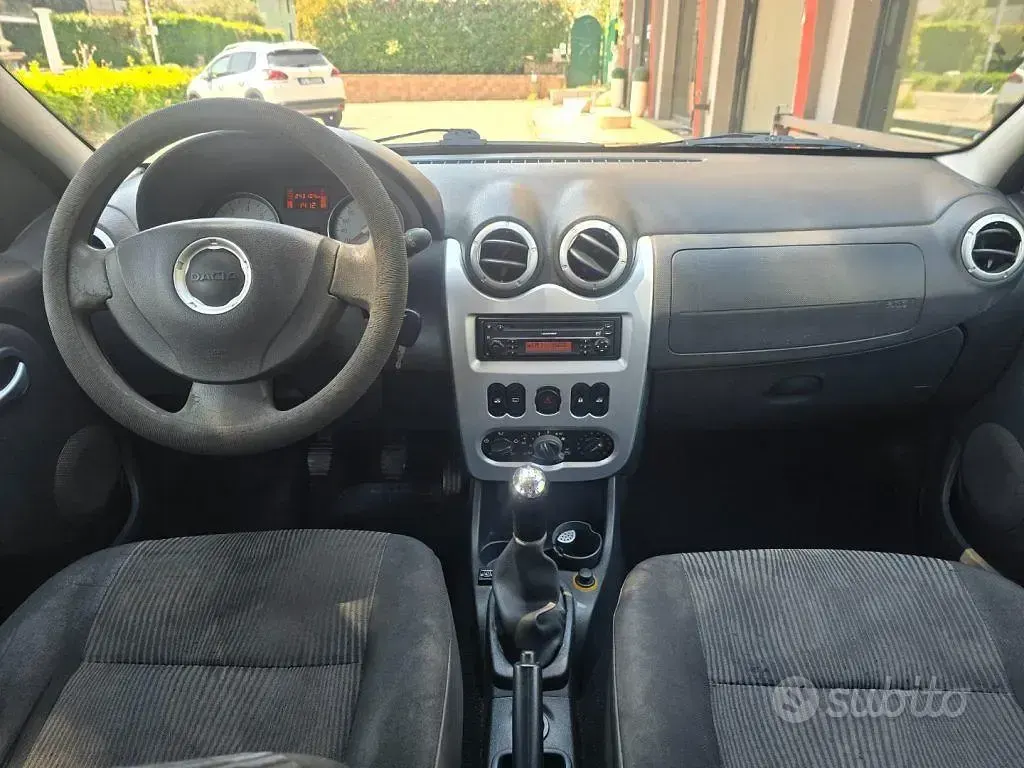 Usata Dacia Logan MCV 87 CV (63 kW) 2009 Rosso Station wagon