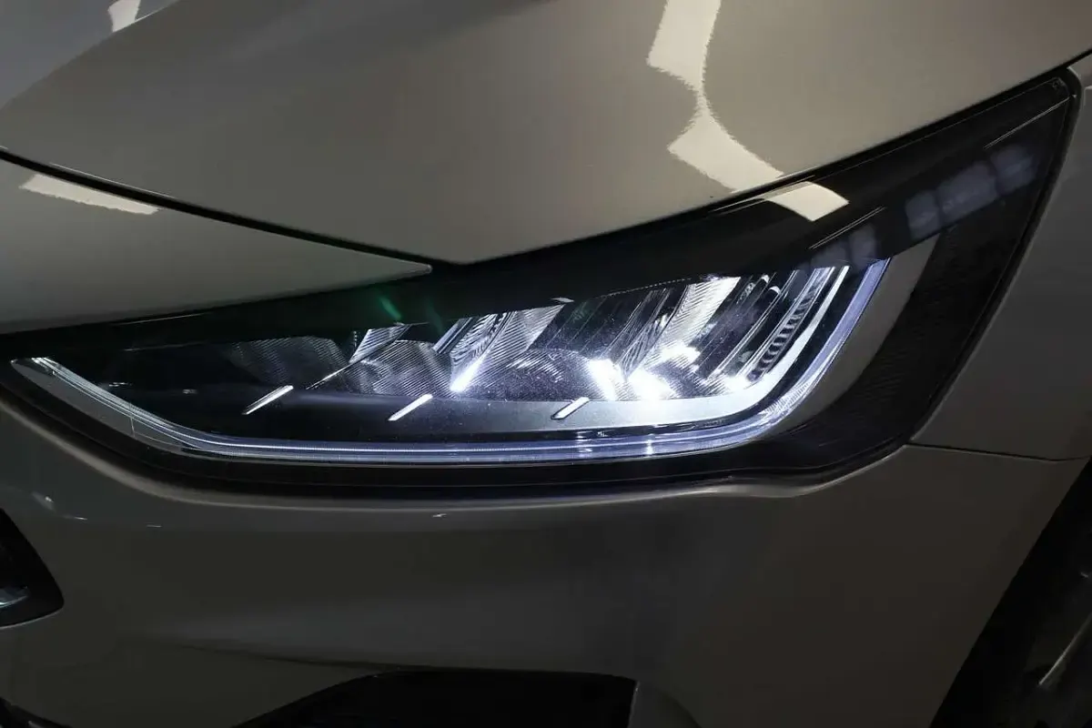 Usata Ford Focus ST-Line 155 CV (114 kW) 2025 Argento Utilitaria
