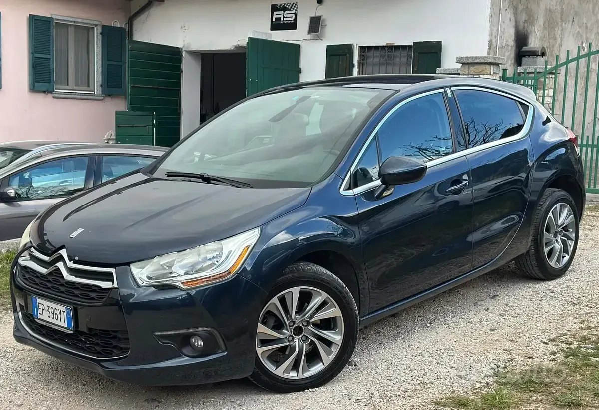 Usata DS Automobiles DS4 So Chic 114 CV (83 kW) 2012 Berlina