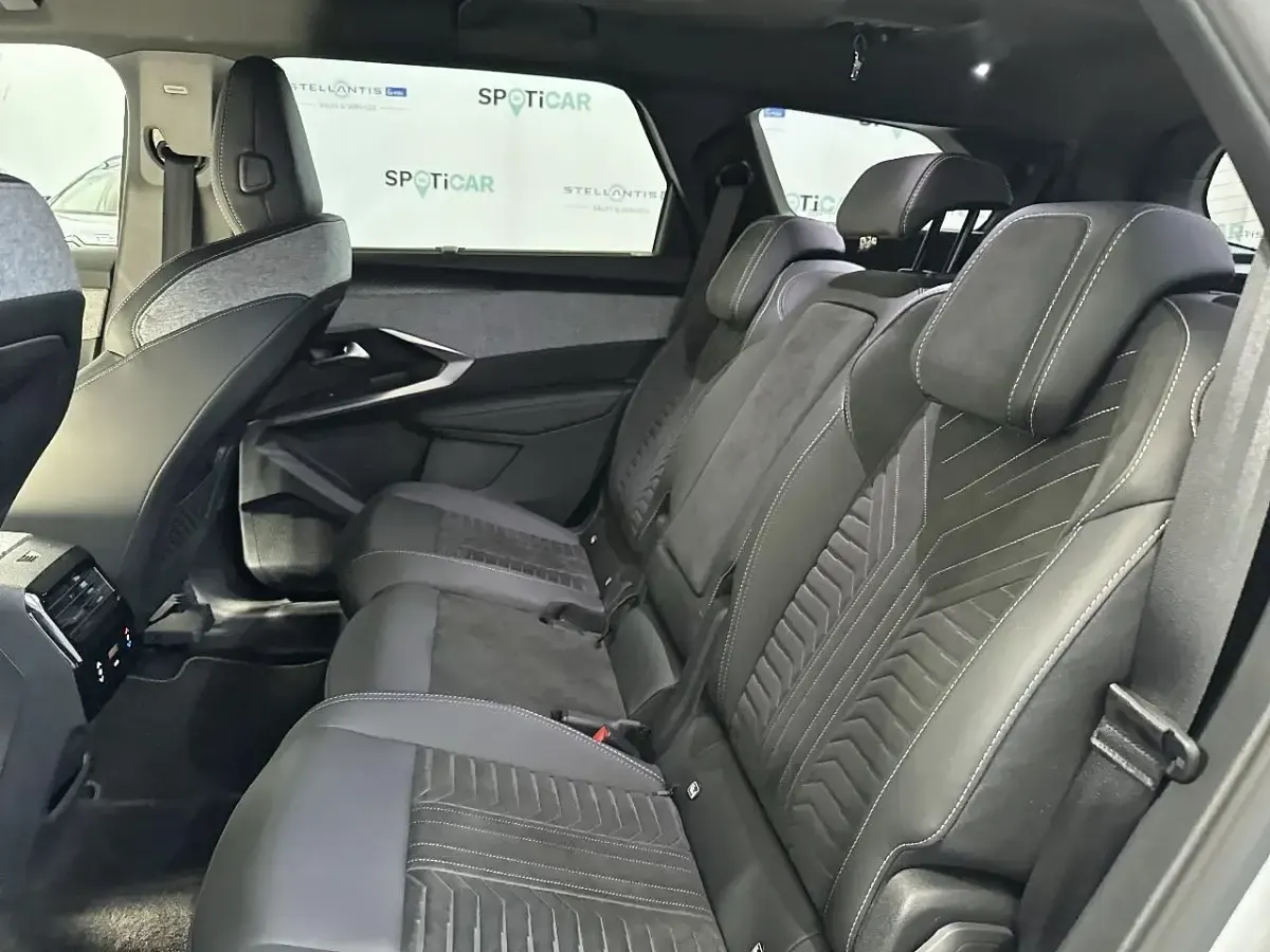 Usata Peugeot 5008 GT 196 CV (144 kW) 2025 Bianco SUV