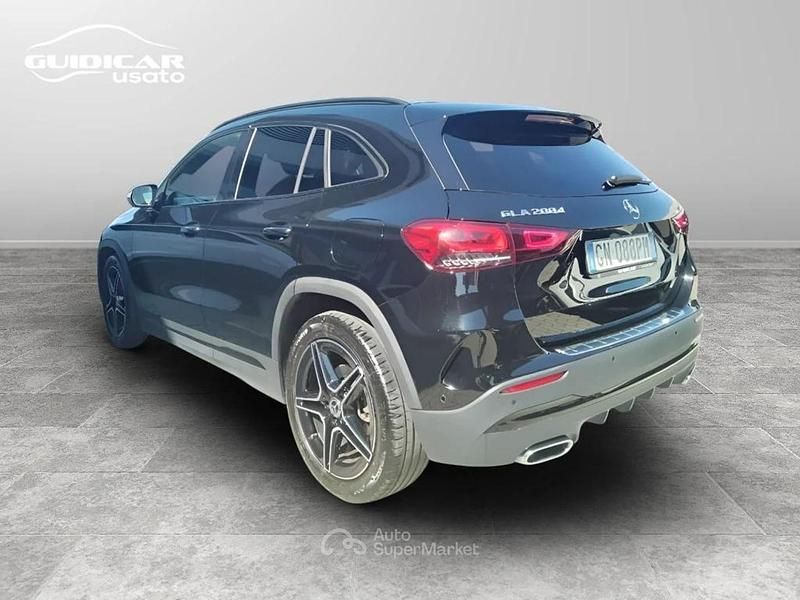 Usata Mercedes GLA200 Premium 150 CV (110 kW) 2023 Nero SUV