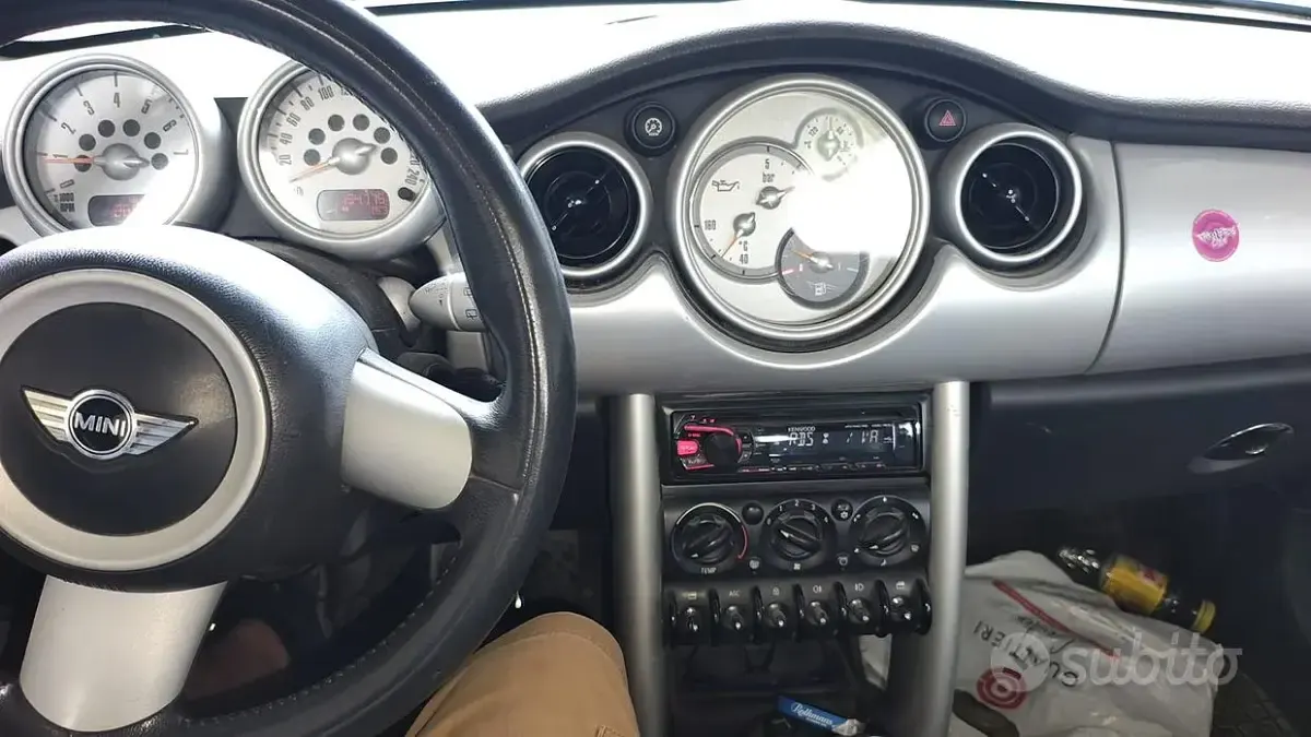 Usata Mini Cooper Coupé 116 CV (85 kW) 2004 Bianco Coupé