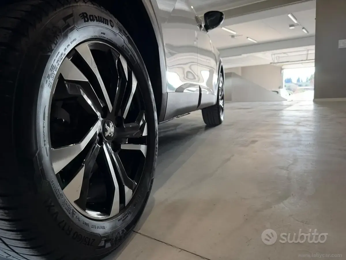 Usata Peugeot 2008 Allure 131 CV (96 kW) 2021 Bianco SUV