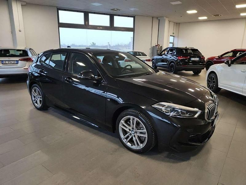 Usata BMW 120 M Sport 178 CV (130 kW) 2022 Nero Utilitaria