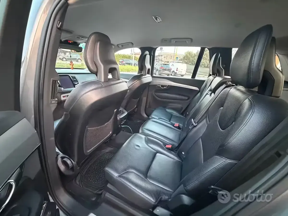 Usado Volvo XC90 225 HP (165 kW) 2015 Cinzento SUV