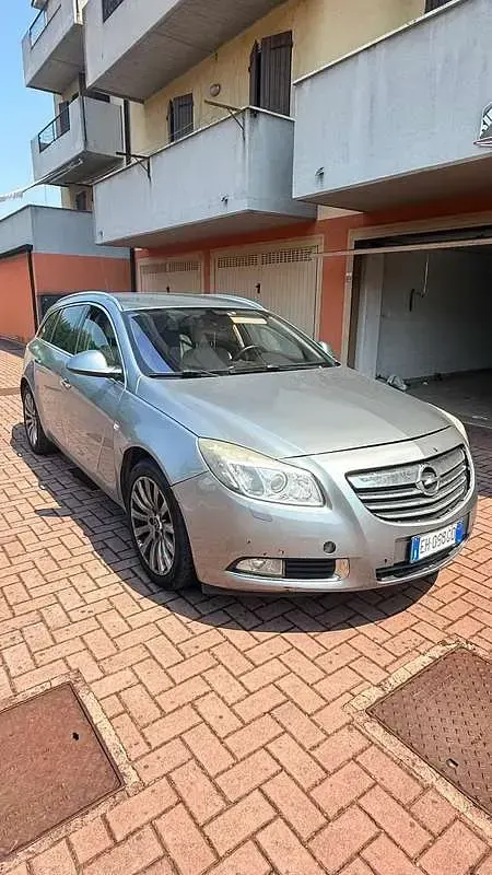 Usata Opel Insignia Cosmo 131 CV (96 kW) 2011 Station wagon