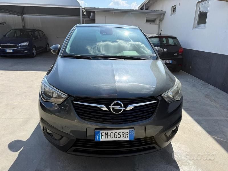 Usata Opel Crossland X 110 CV (80 kW) 2017 Grigio SUV
