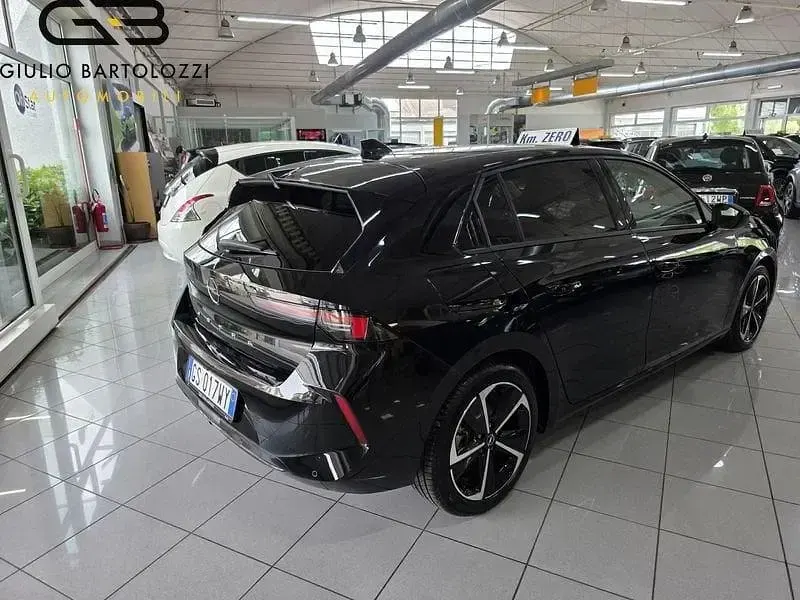 Occasion Opel Astra Business Elegance 131 ch (96 kW) 2024 Noir Citadine