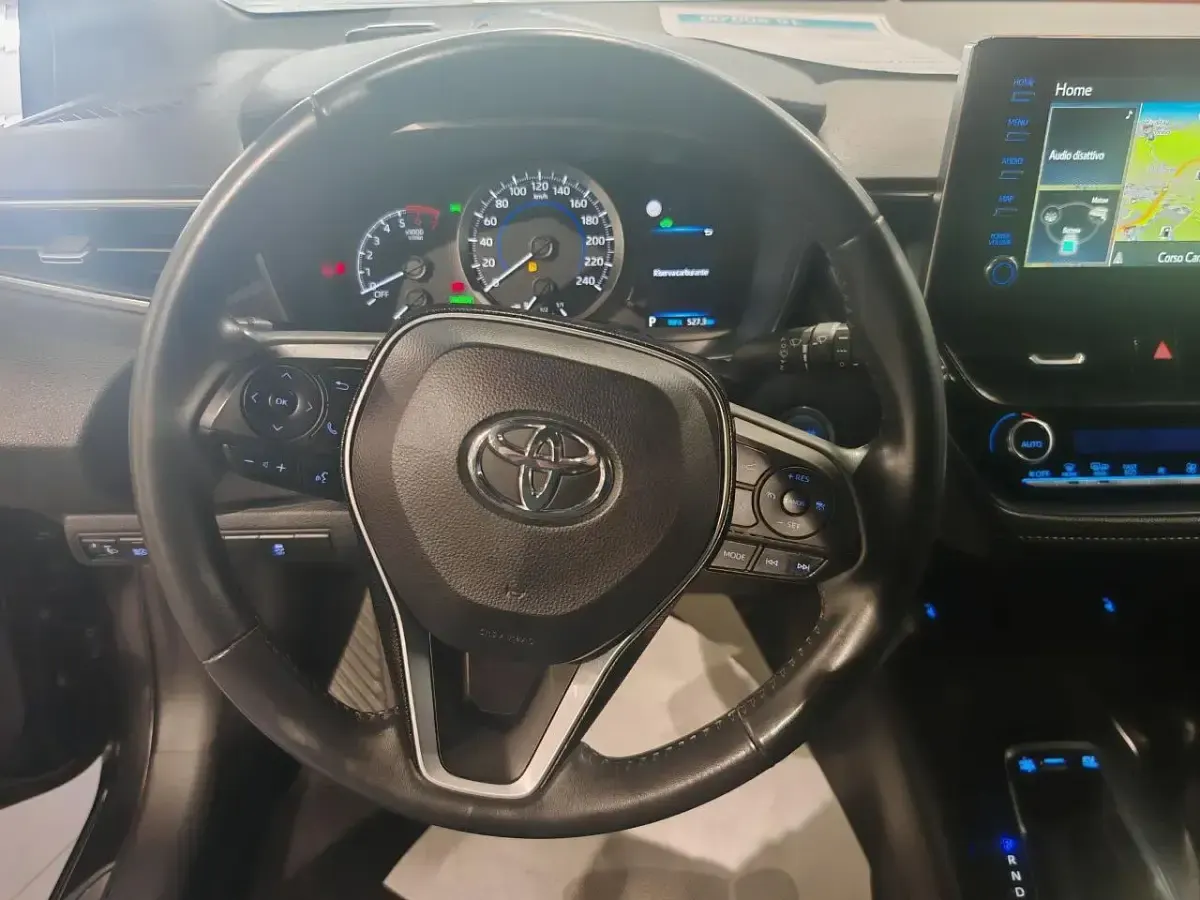 Usata Toyota Corolla Style 122 CV (89 kW) 2020 Nero Berlina