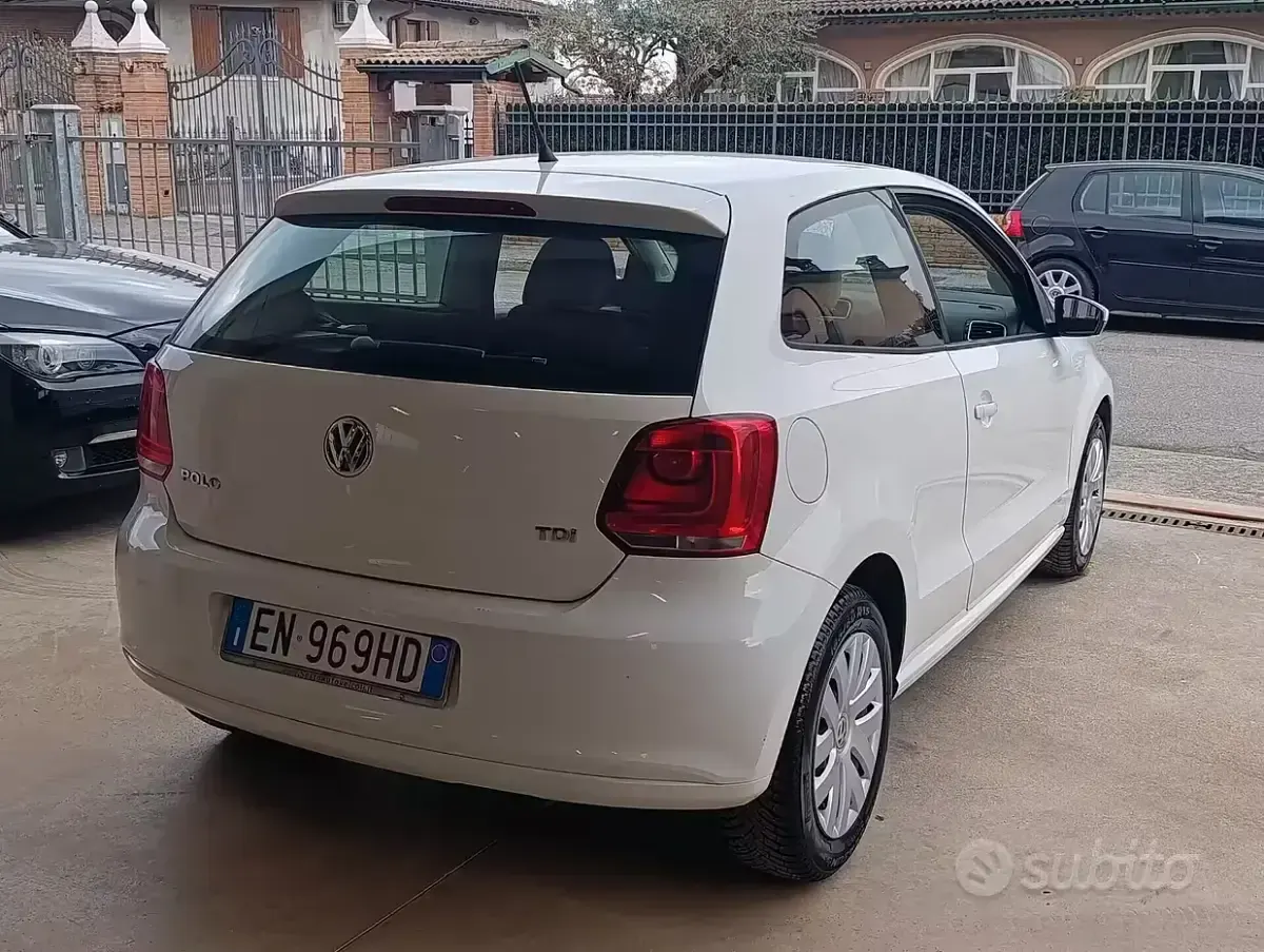 Usata VW Polo Comfortline 75 CV (55 kW) 2012 Bianco Utilitaria
