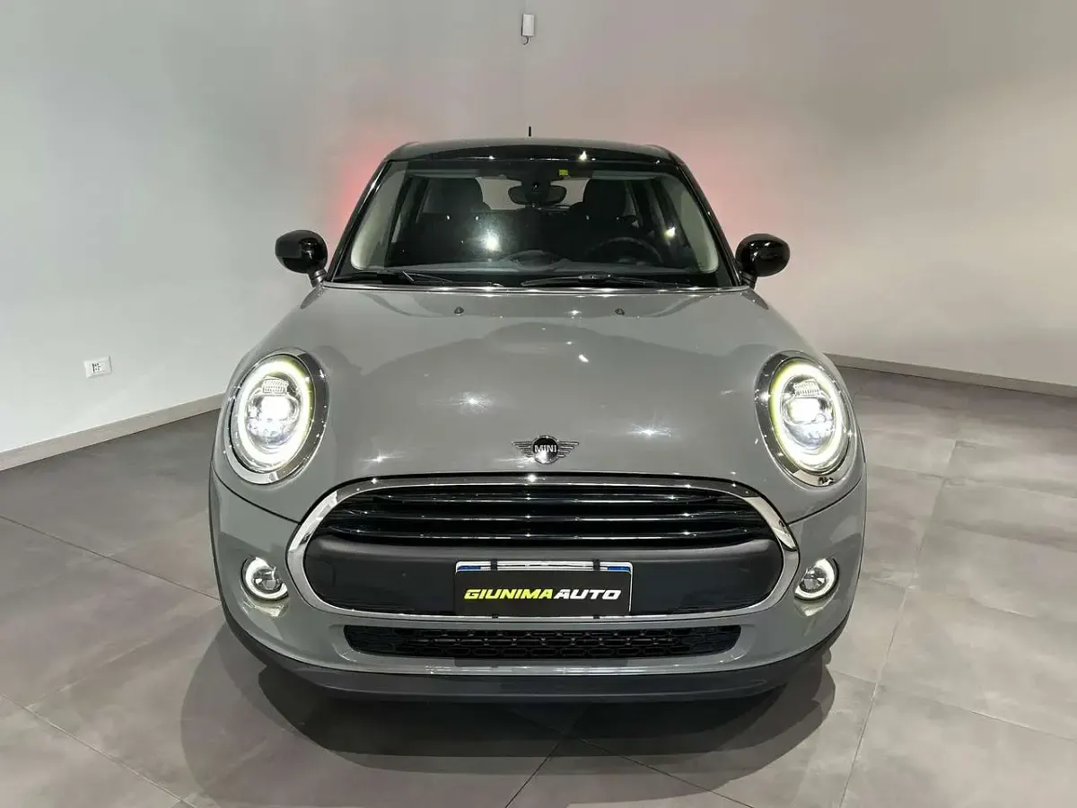 Usata Mini ONE 75 CV (55 kW) 2020 Grigio Utilitaria
