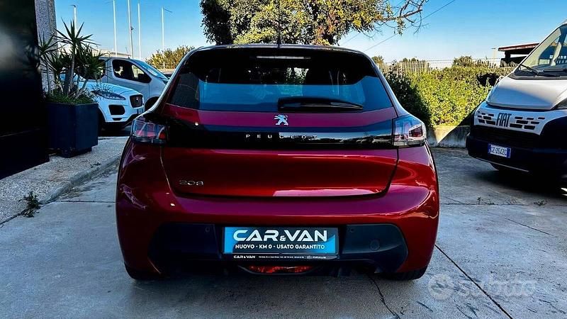 Usata Peugeot 208 Allure 75 CV (55 kW) 2021 Utilitaria