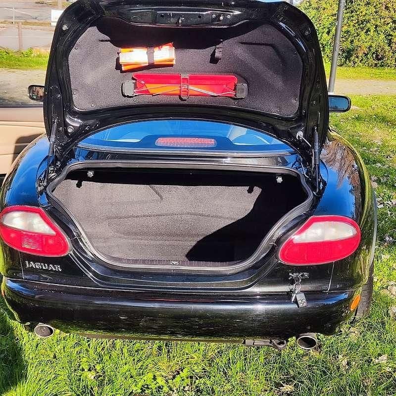 Usata Jaguar XKR 363 CV (266 kW) 2000 Nero Coupé