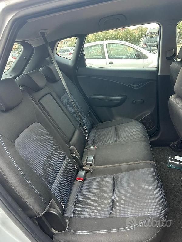 Usata Hyundai ix20 Comfort 125 CV (91 kW) 2014 Grigio Utilitaria